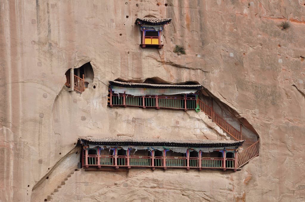 Mati Si, a temple carved into the cliff