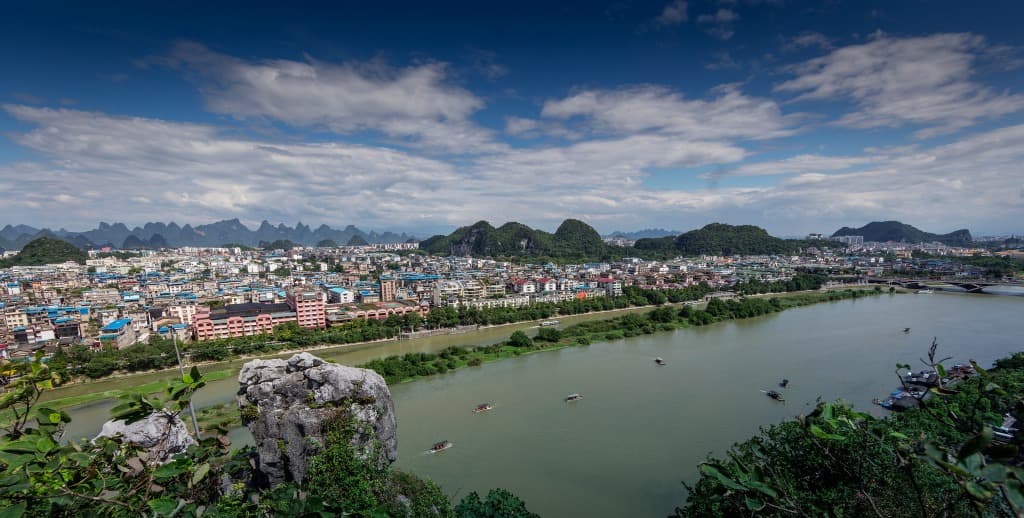Fubo Hill: The Wave-Breaking Peak