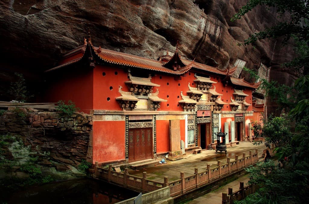 Mount Qiyun Shan